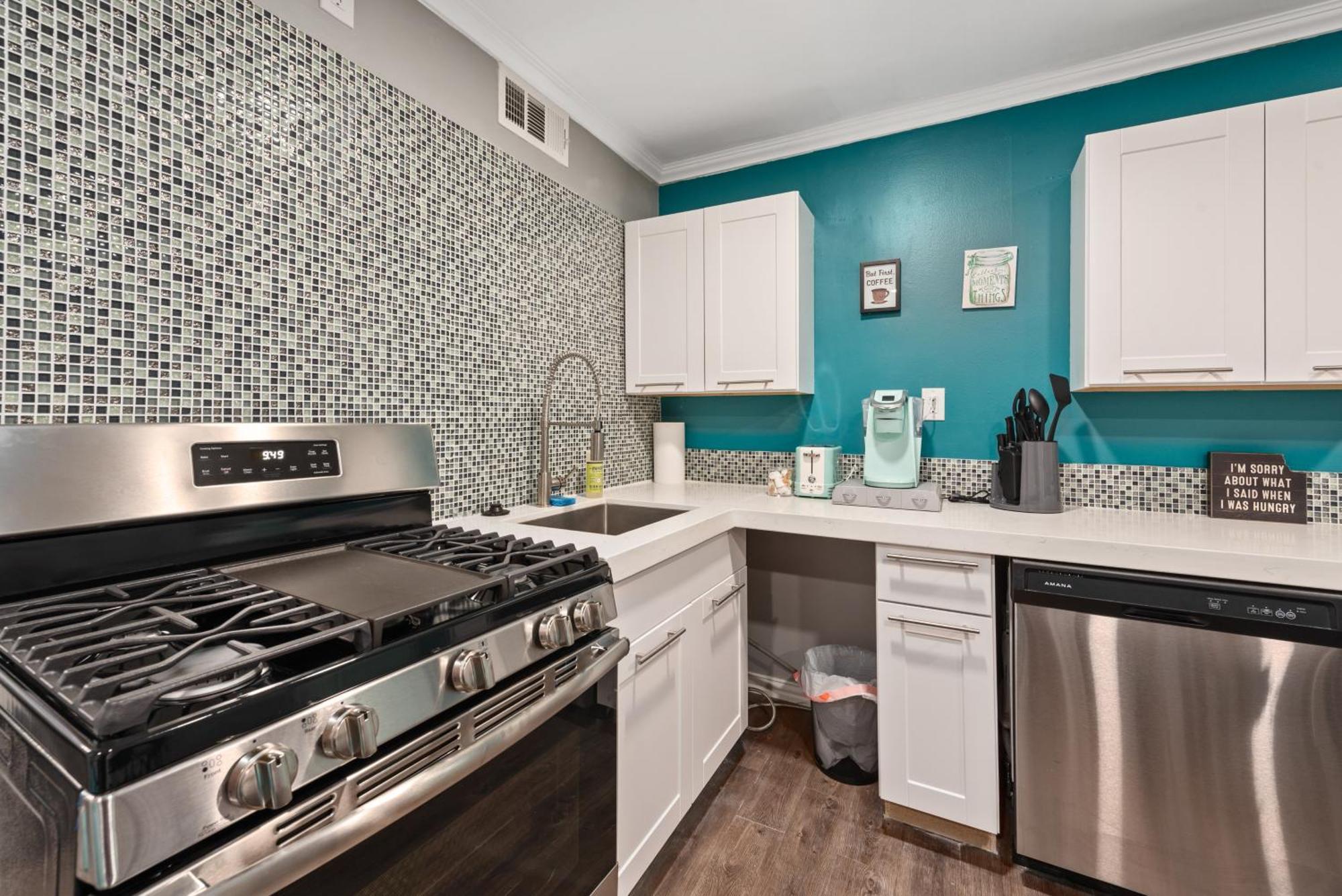Tiffany Hip Montrose Apt Near Medcenter Uh & Nrg Хьюстон Экстерьер фото